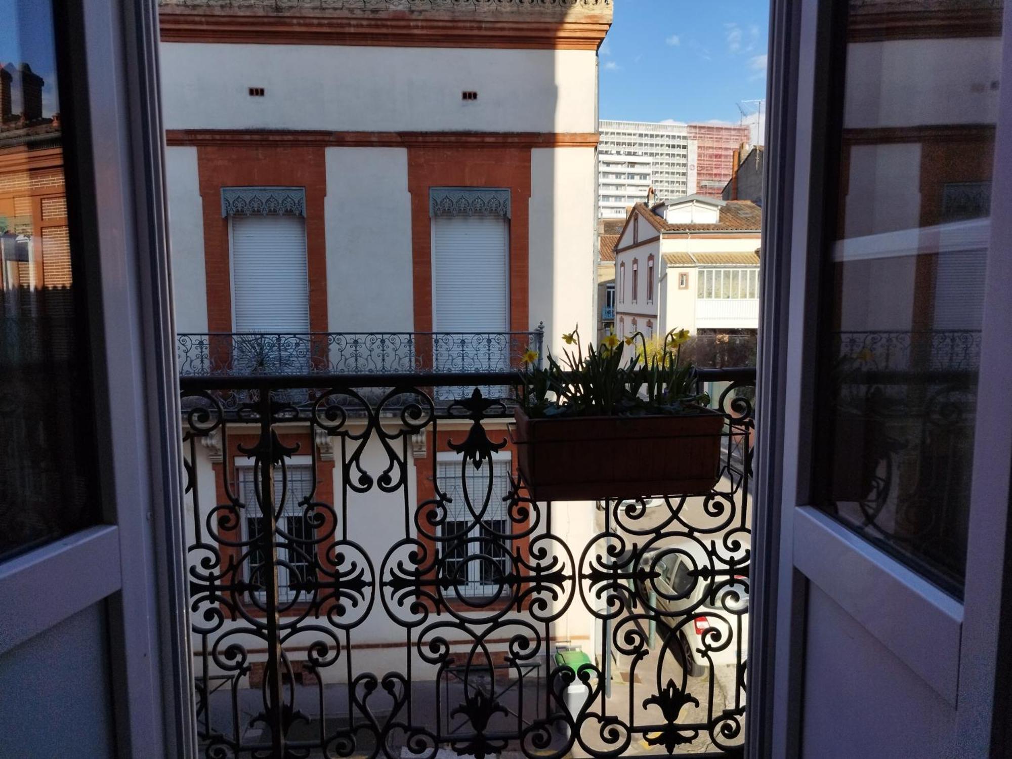 La Casa De Las Flores Тулуза Экстерьер фото